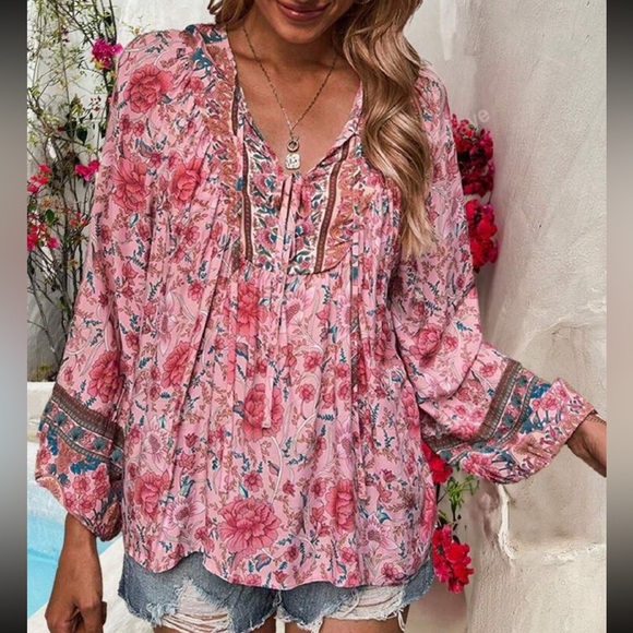 Boho Floral Print neck tie blouse - Picture 2 of 5